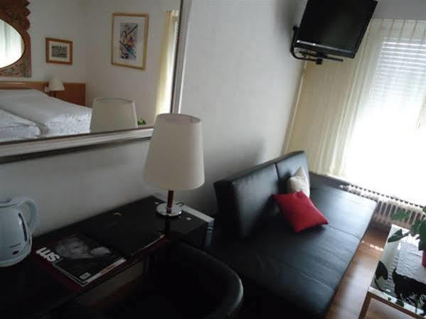 Hotel Des Alpes Bulle Center Eksteriør bilde